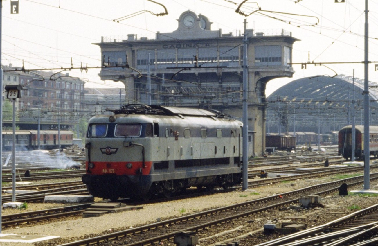 e444 079.jpg