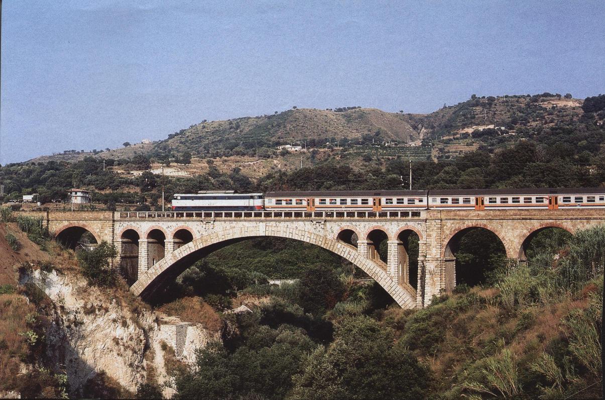 E444_Via_Tropea_001 - Copia.jpg