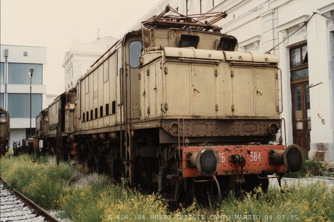 E626.384-12 P SN con asole a Trieste Museo Campo Marzio 04.07.1995 by Silvano Vecchi.jpg
