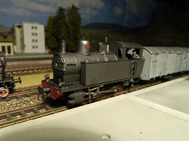 FNC 151 con merci.jpg