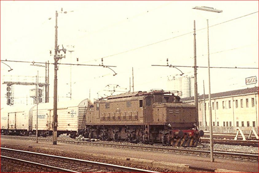 E626.XXX-00 A DX Modena 20.03.1984 NON RICONOSCIBILE aeratori frontali forse 246 NO 204 267 327.jpg
