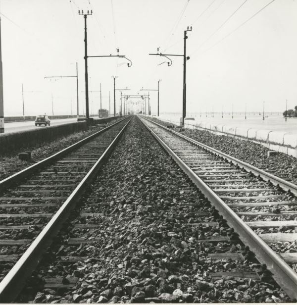 1957 002 Save0010.jpg