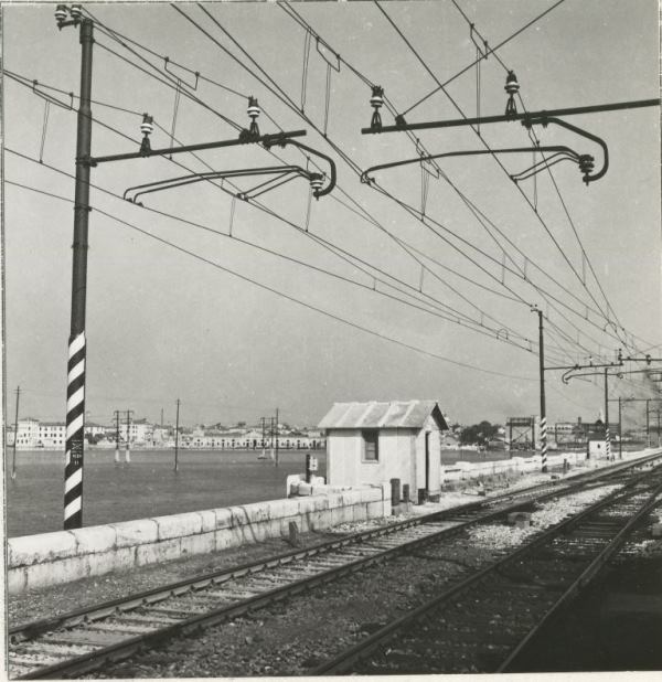 1957 Save0012 001.jpg