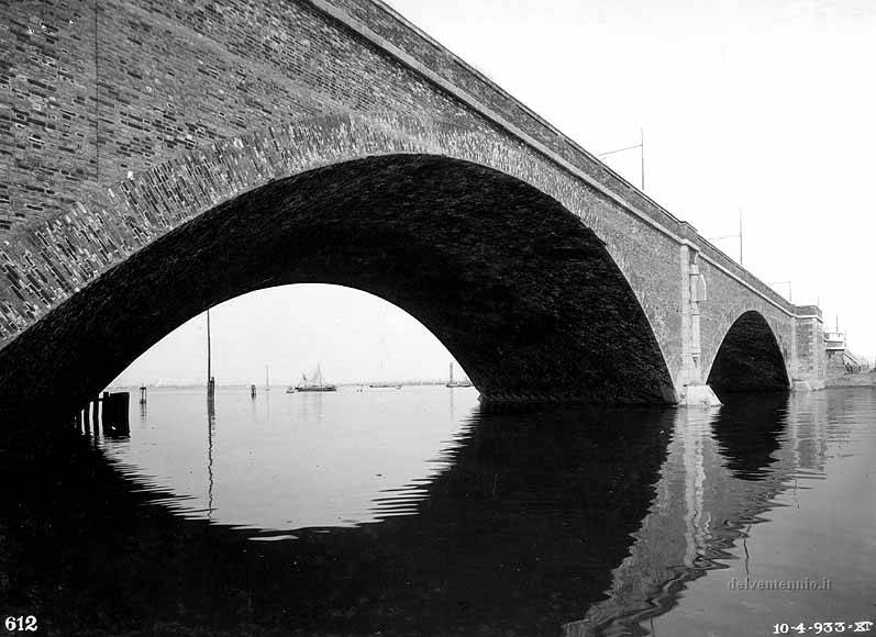 1933 Fascio Venezia.jpg