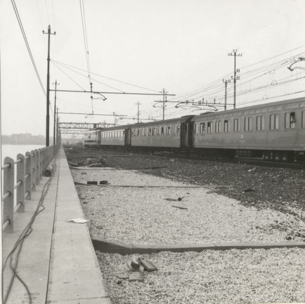 1975 Save0001 005 E444.000.jpg