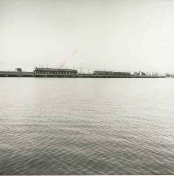 1984 0003 Save0002.jpg