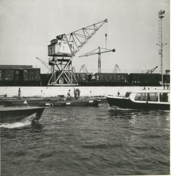 1966 35825 Save000.jpg