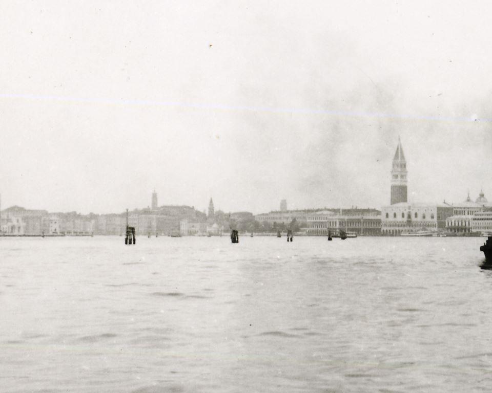 1965 34108 1 Save0007.jpg