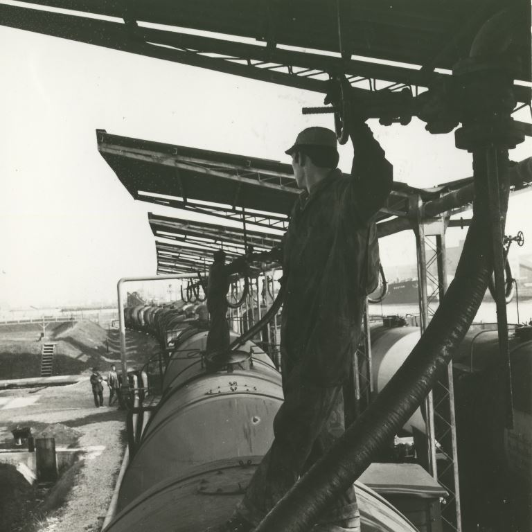 1963 26964 raccordi industrie chimiche italiane petroli Save0004.jpg