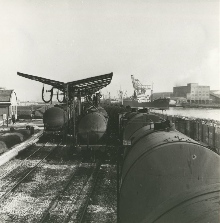 1963 26967 raccordi industrie chimiche italiane petroli Save0004.jpg