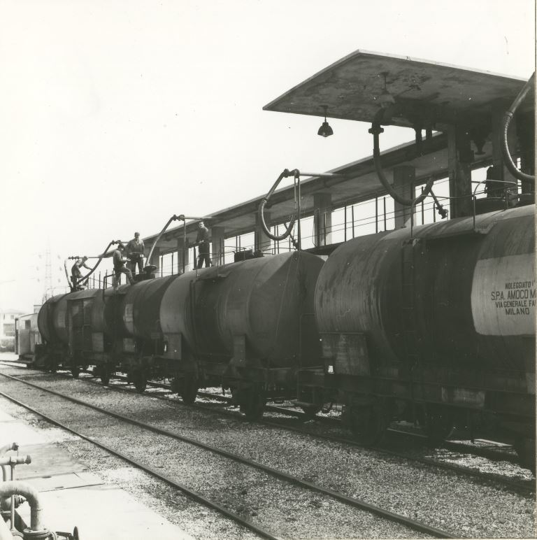 1963 26956 raccordi deposito costiero porto marghera Save0003.jpg