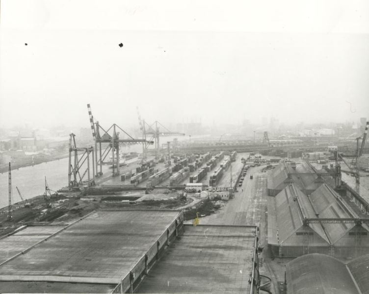 1980 60524 Porto Industriale Porto Marghera Save0010.jpg