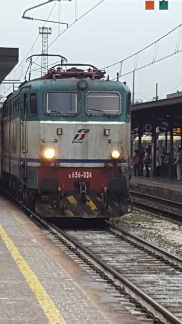656024bz.jpg