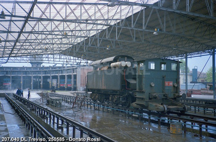 001 207.040 1985.05.25 DL Treviso rotonda Donato Rossi.jpg