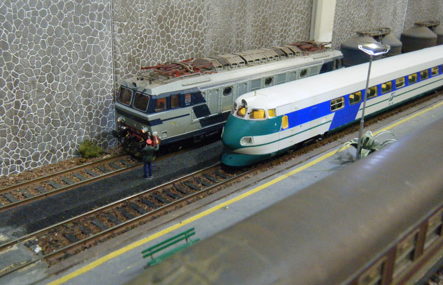 E652-006.jpg
