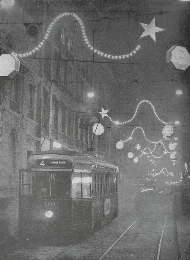 Tram_ATM.jpg