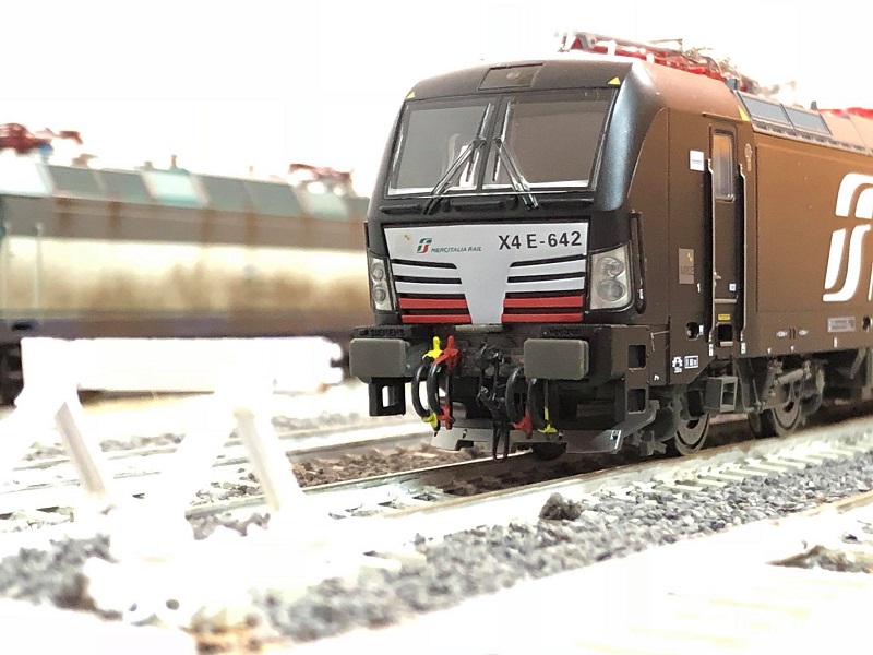 vectron frontale.jpg