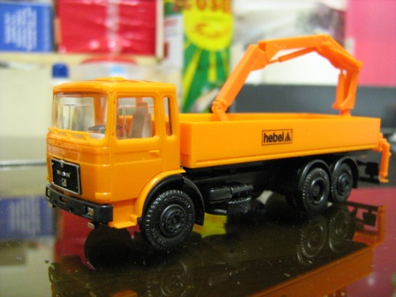 man-gru-1.JPG