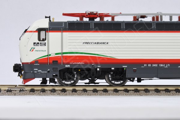 Acme-60384.jpg