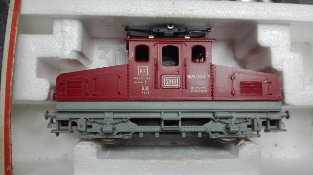8302019185745.jpg