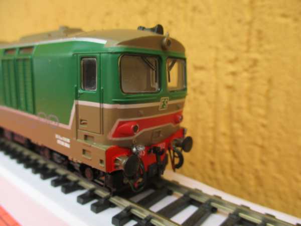 D445 1012 - 1.JPG