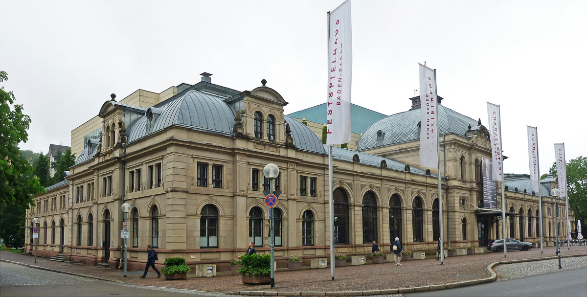 Baden-Baden Festspielhaus-Alter Bahnhof 2.jpg