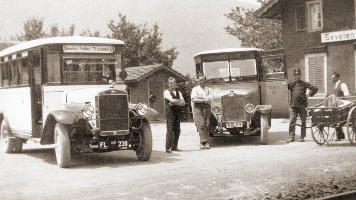 Oeffentlicher_Verkehr_Postauto_Sevelen (4).jpg