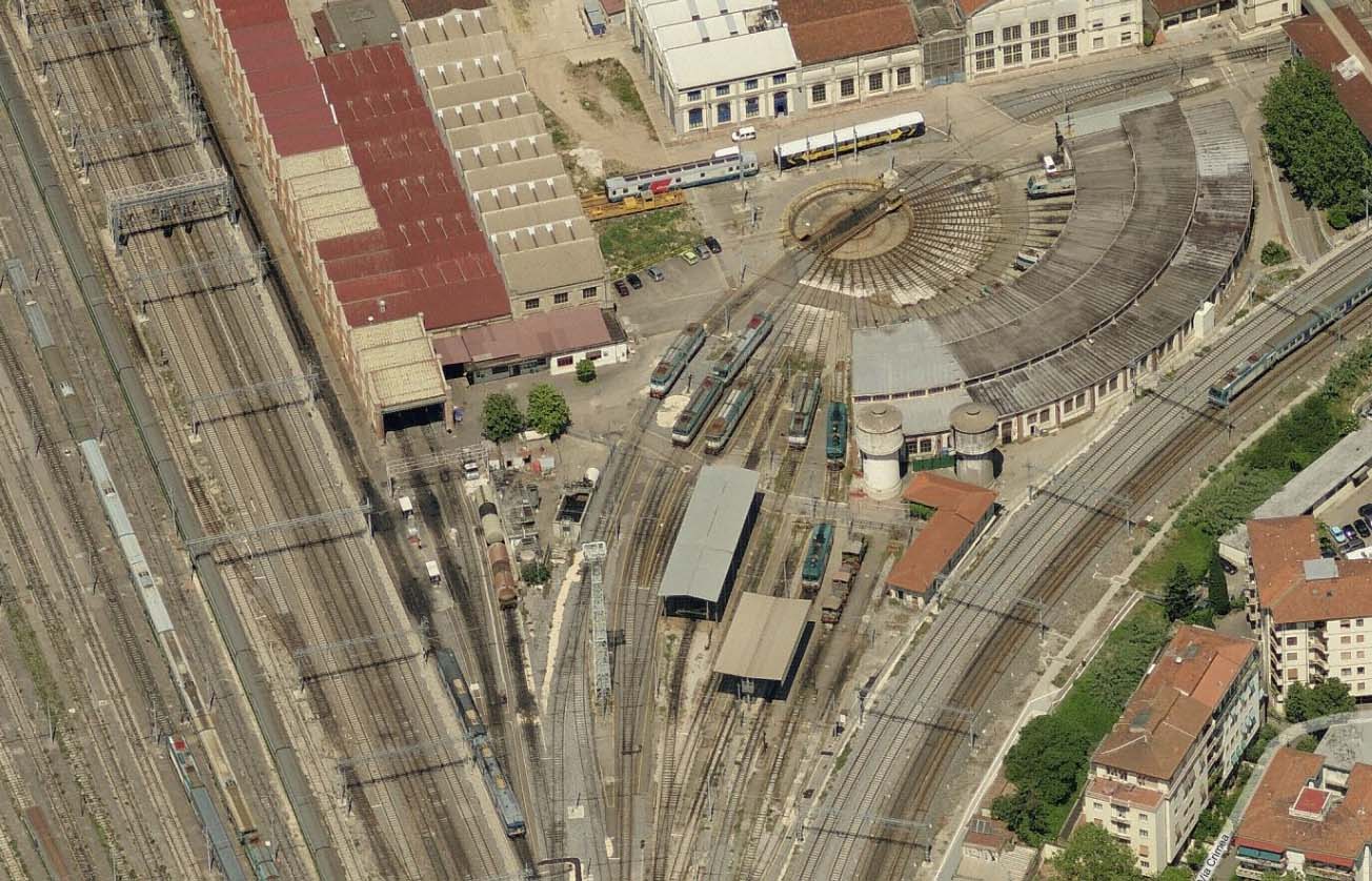 deposito locomotive di firenze.jpg