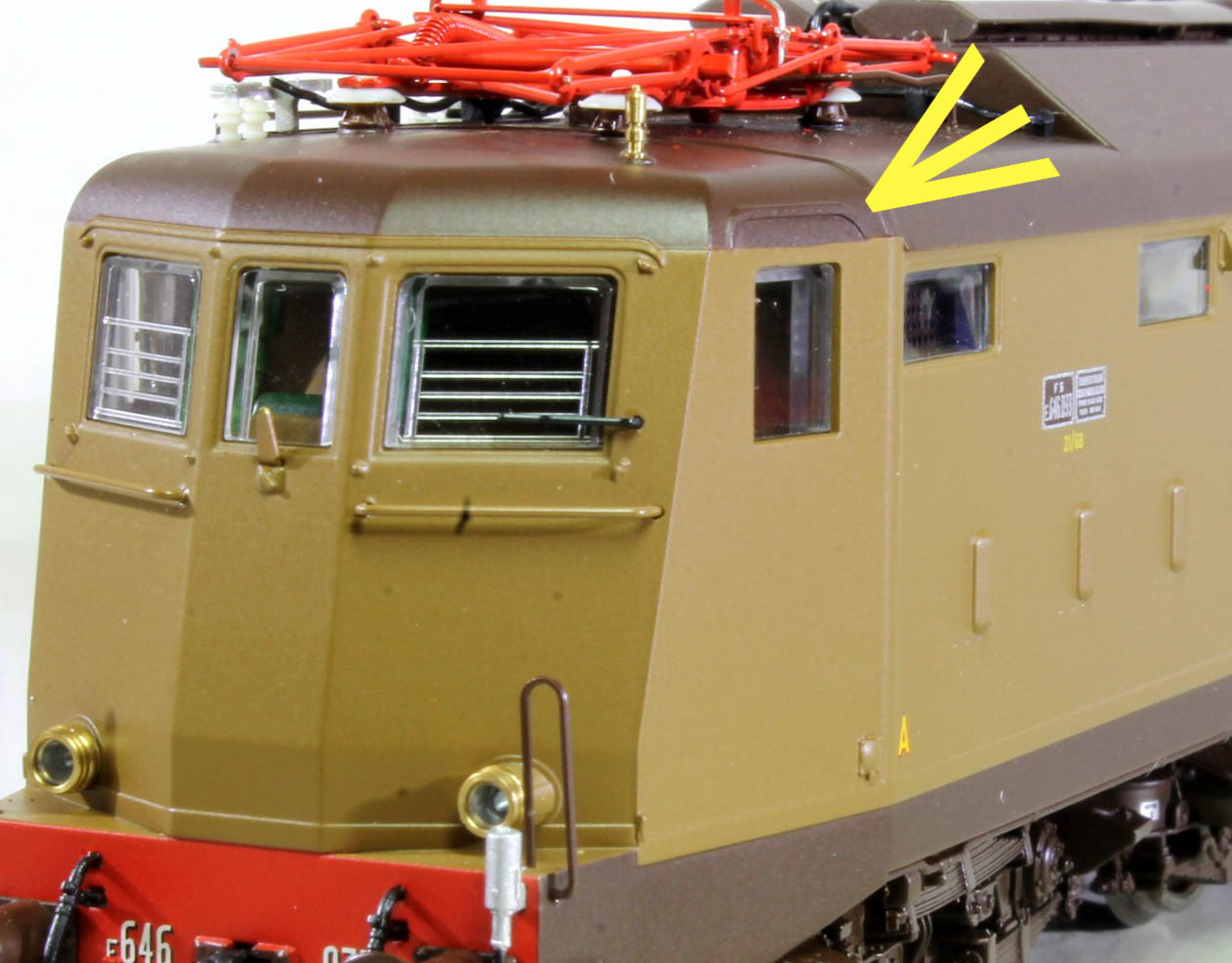 E646 002.jpg