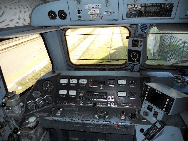 FS_E655_293_Cabina_(101).jpg