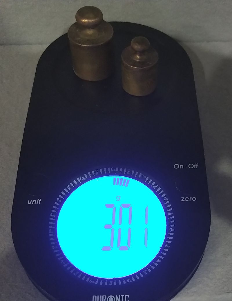 Verifica bilancia con 300gr.jpg