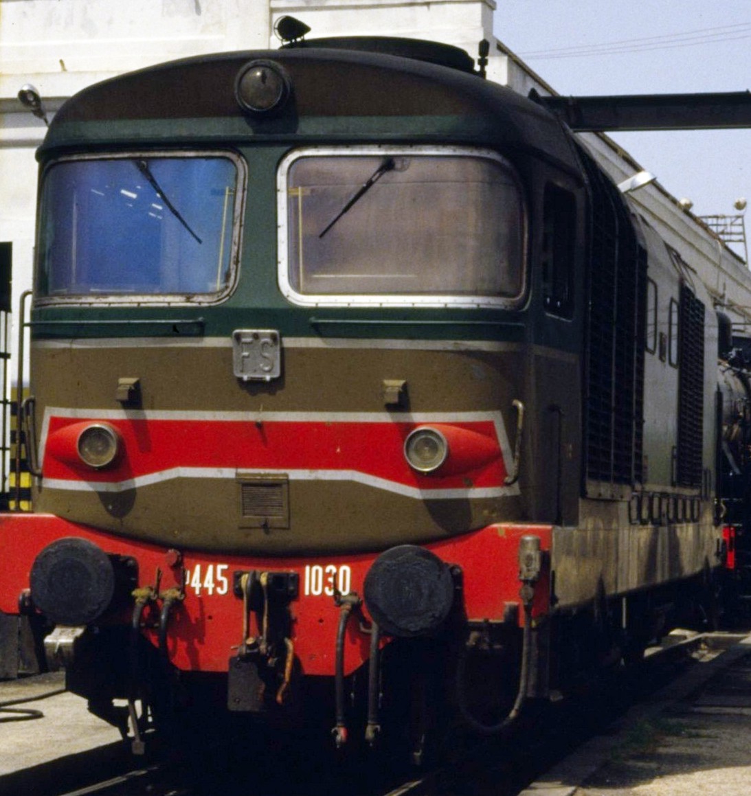 D445 1030b.jpg