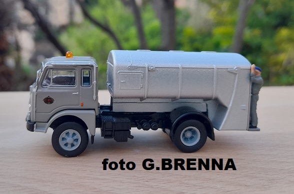 FIAT 643 COMPATTATORE 01.jpg