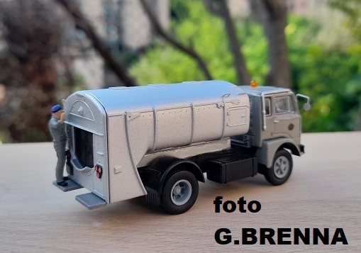 FIAT 643 COMPATTATORE 02.jpg