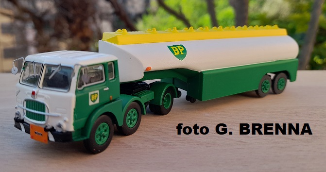 FIAT 690 CISTERNA BP.jpg