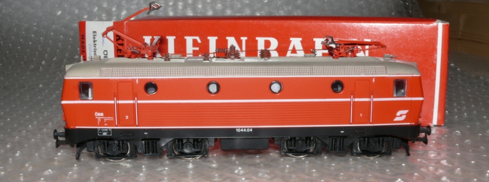 1044 kmb 2.jpg