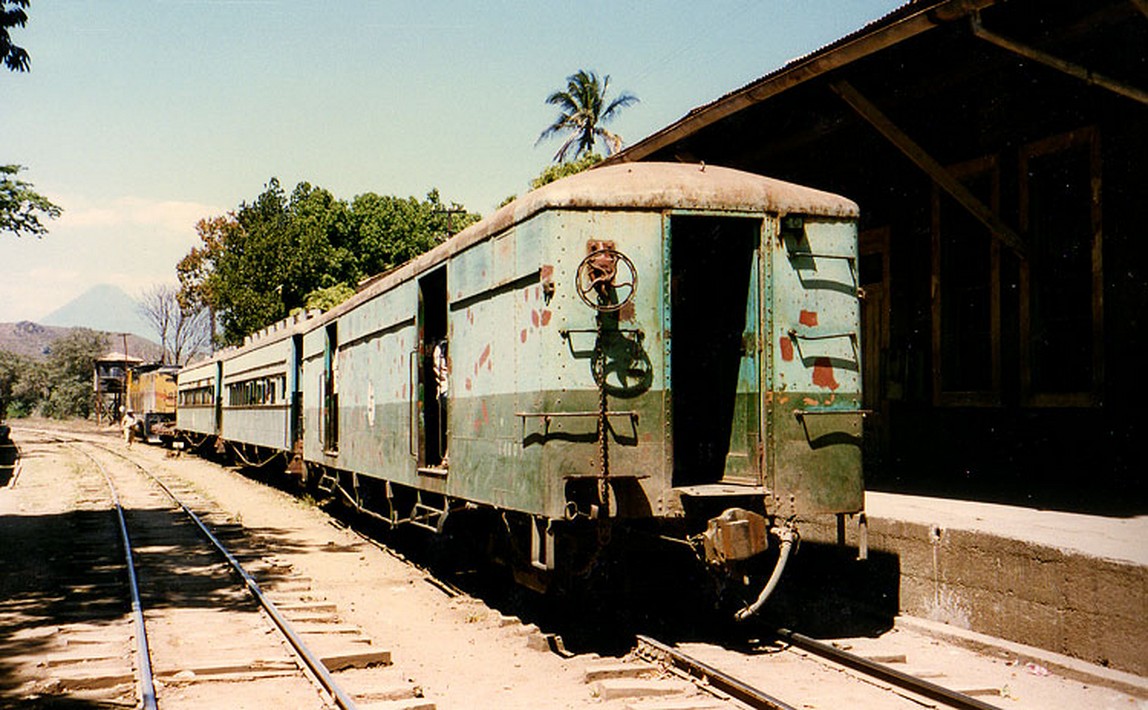 fenadesal treno pendolari (2).jpg