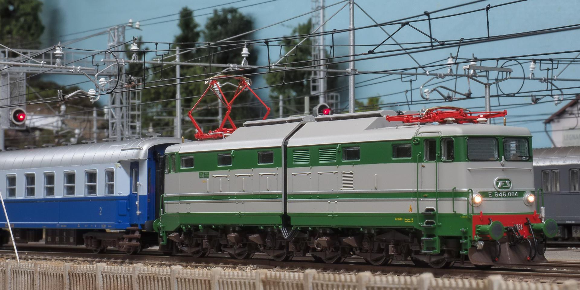 E646 084-3 TA.jpg