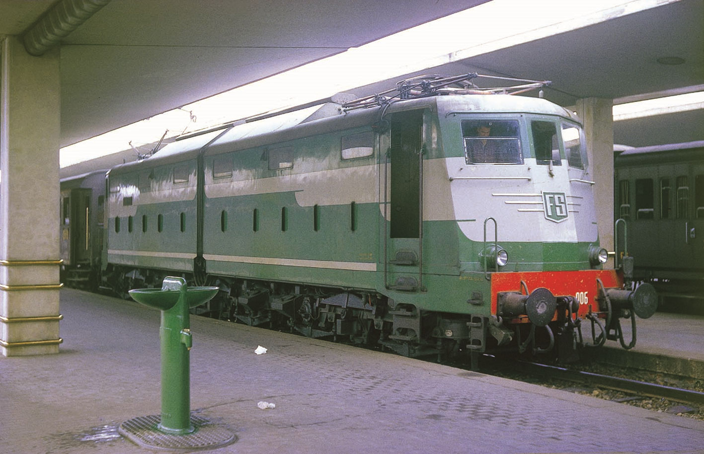 e646-006rowe-FI_1959-rid.jpg