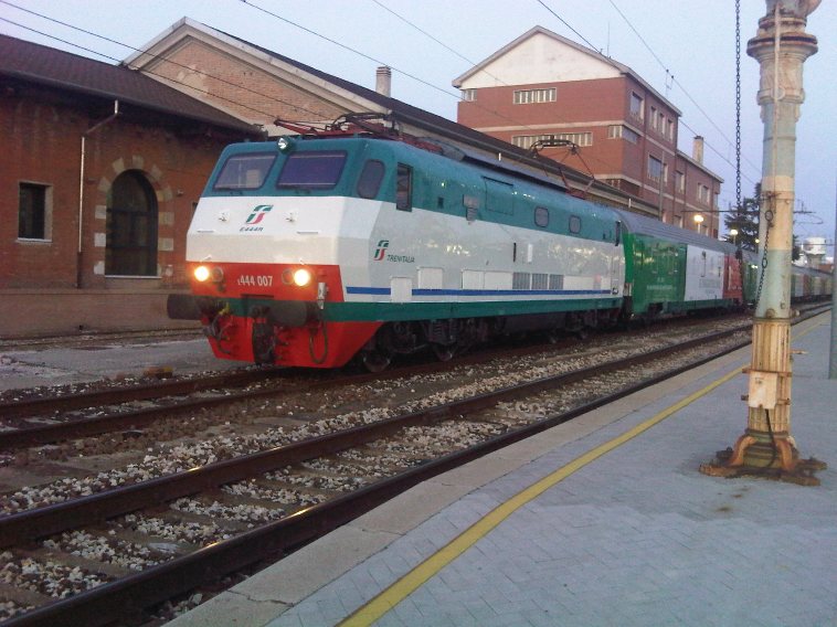 b IMG01520-20111029-1814.jpg