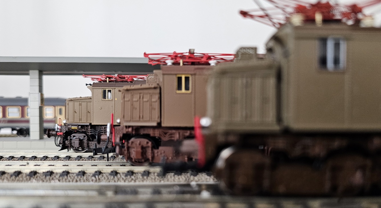RR-HR-AIMX_2.jpg
