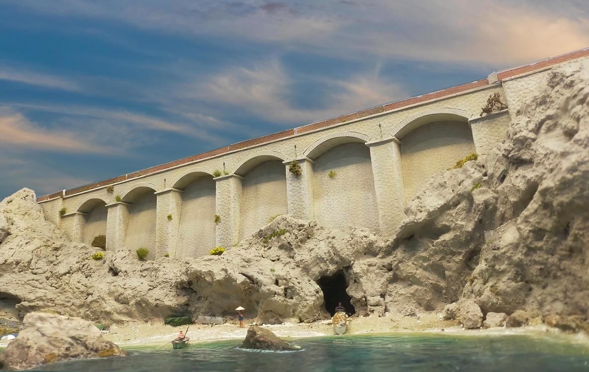 muraglione plastico n02.jpg