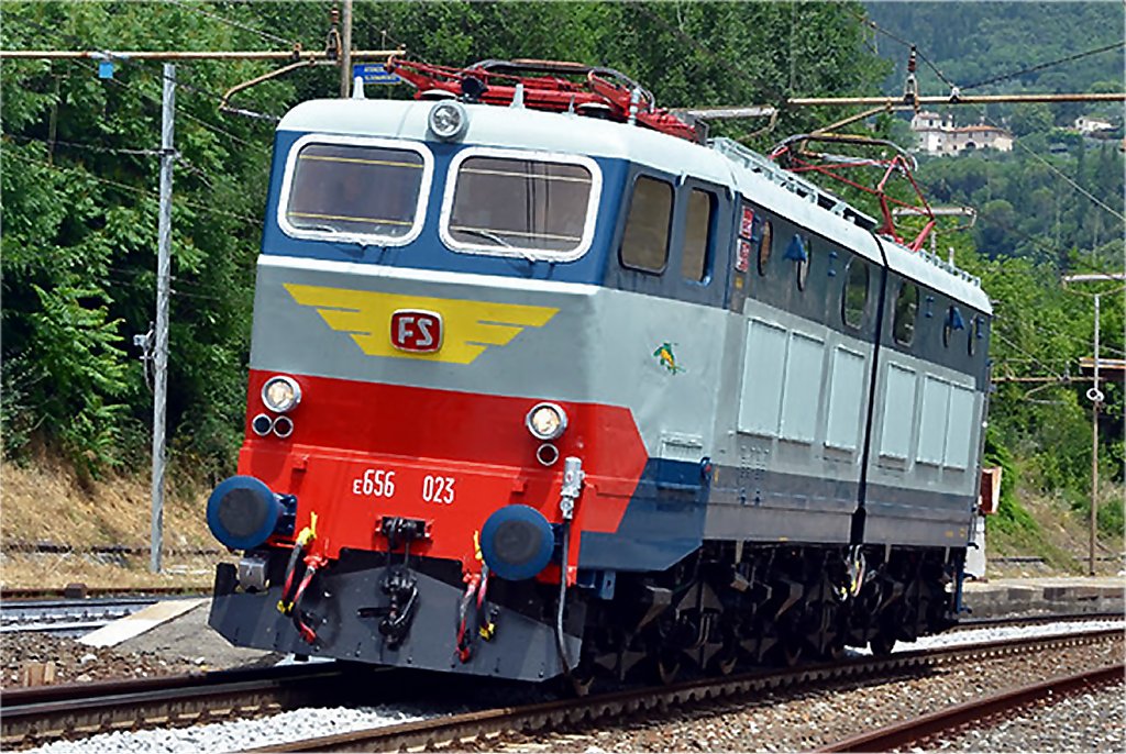 E 656 023.jpg