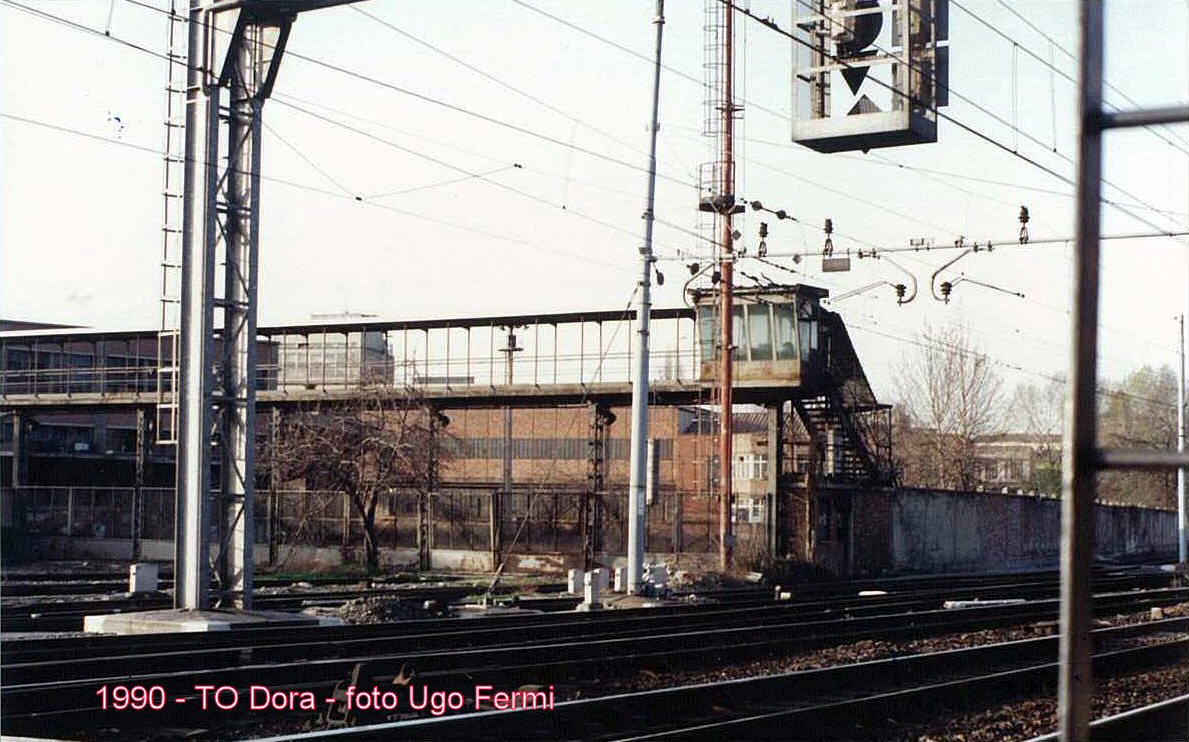 1990 Dora - ingresso ferriere.jpg