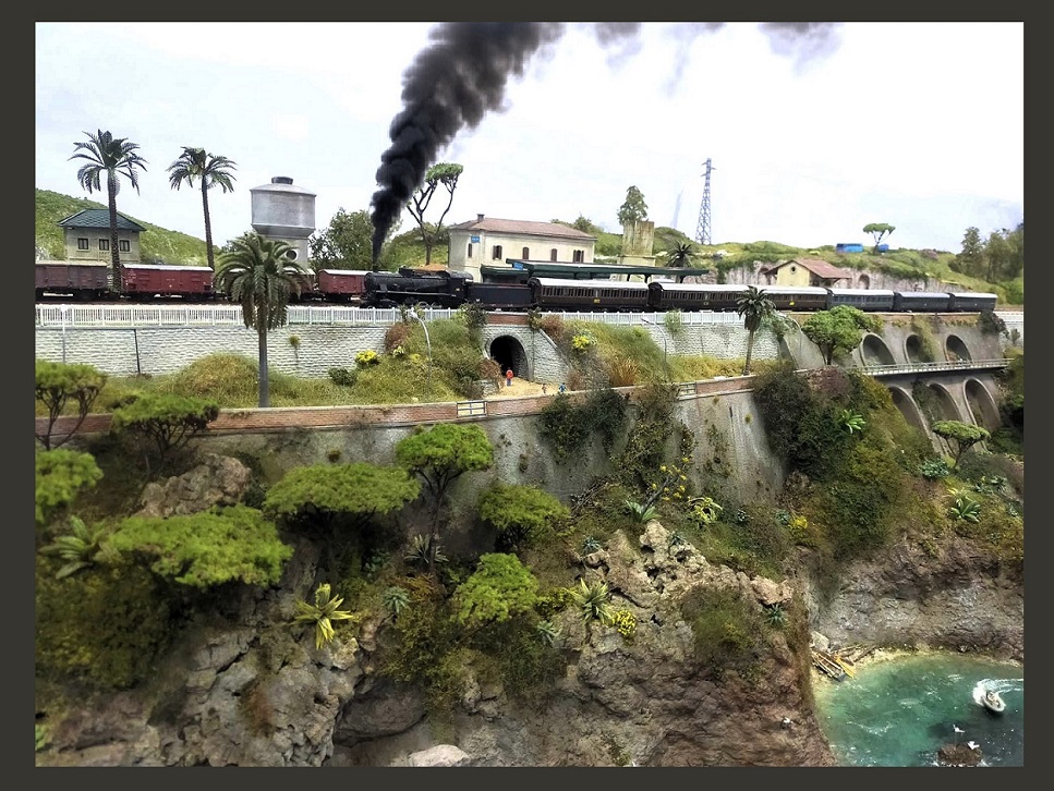 PLASTICO SCALA N...jpg