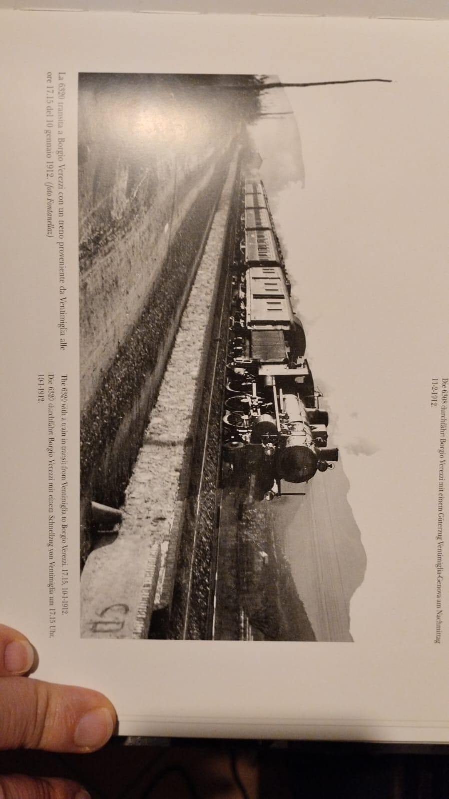 1912 Borgio Verezzi gr 6320 con treno CIWL da Ventimiglia.jpg