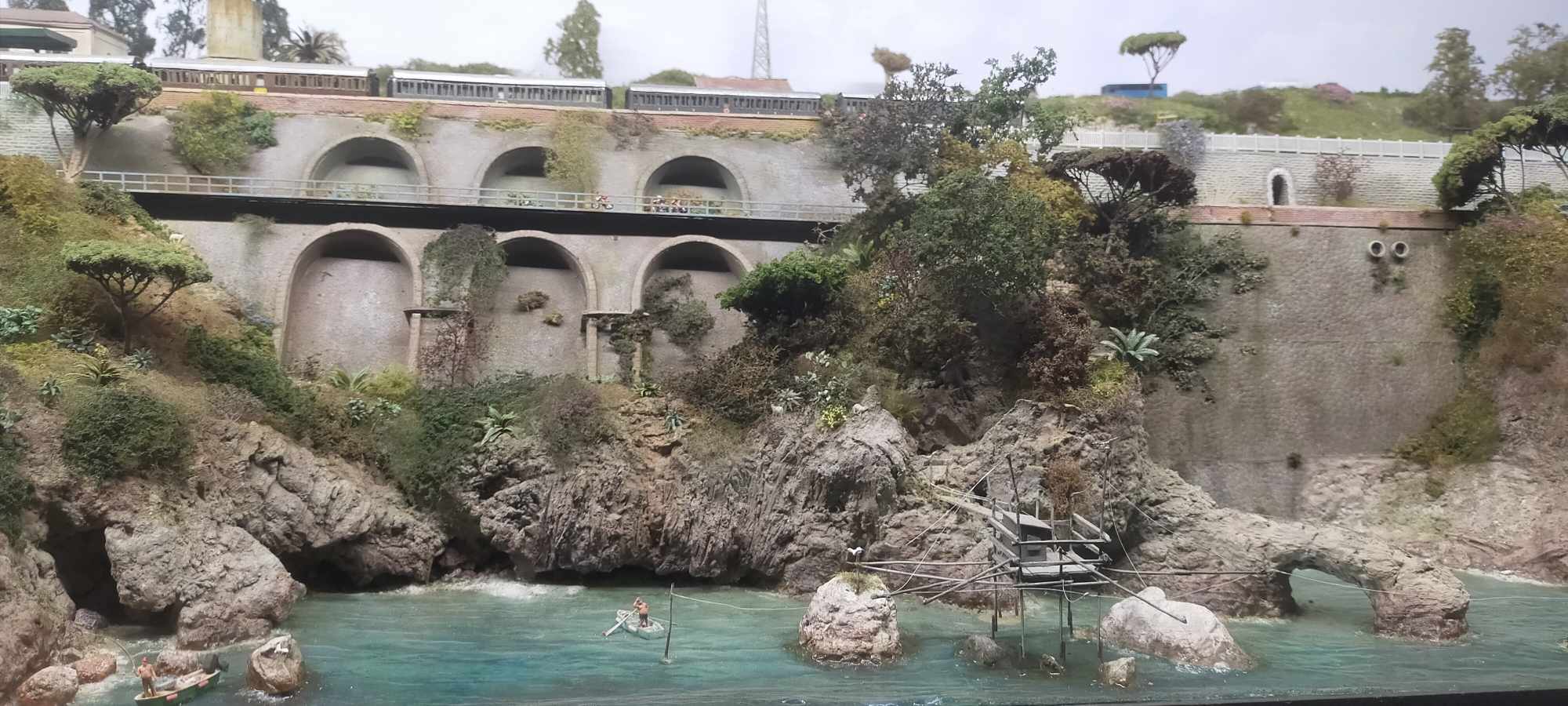 costa plastico ferroviario.jpg