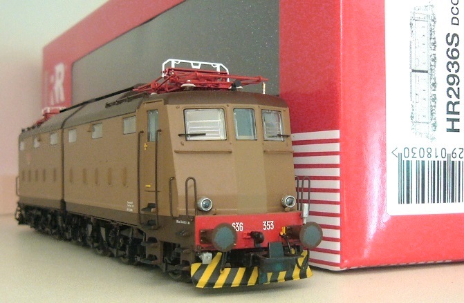 HR2936S - E636.353.JPG