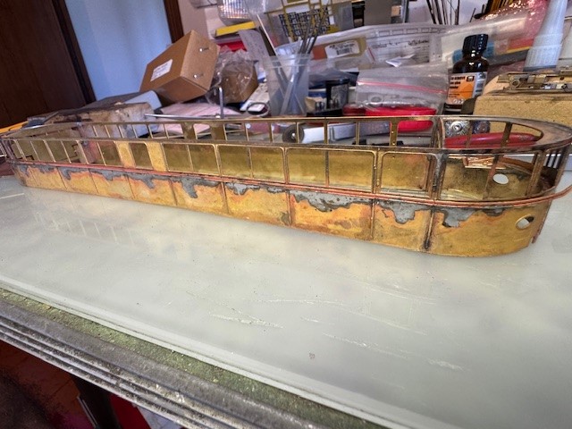 Saldatura completa modanatura superiore.jpg