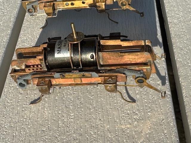 Carrello motorizzato 1.jpg